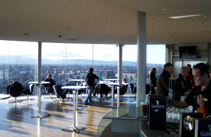 ТОП-8 мест для душевной выпивки