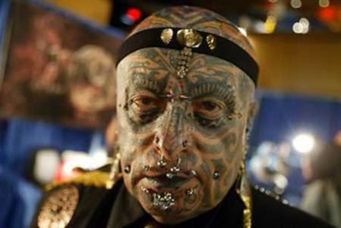 ТОП-6 причин не идти в Facebook пьяным