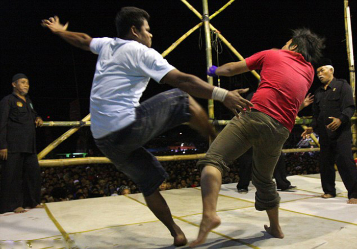 Божья кара: Кровавая драка в религиозной школе