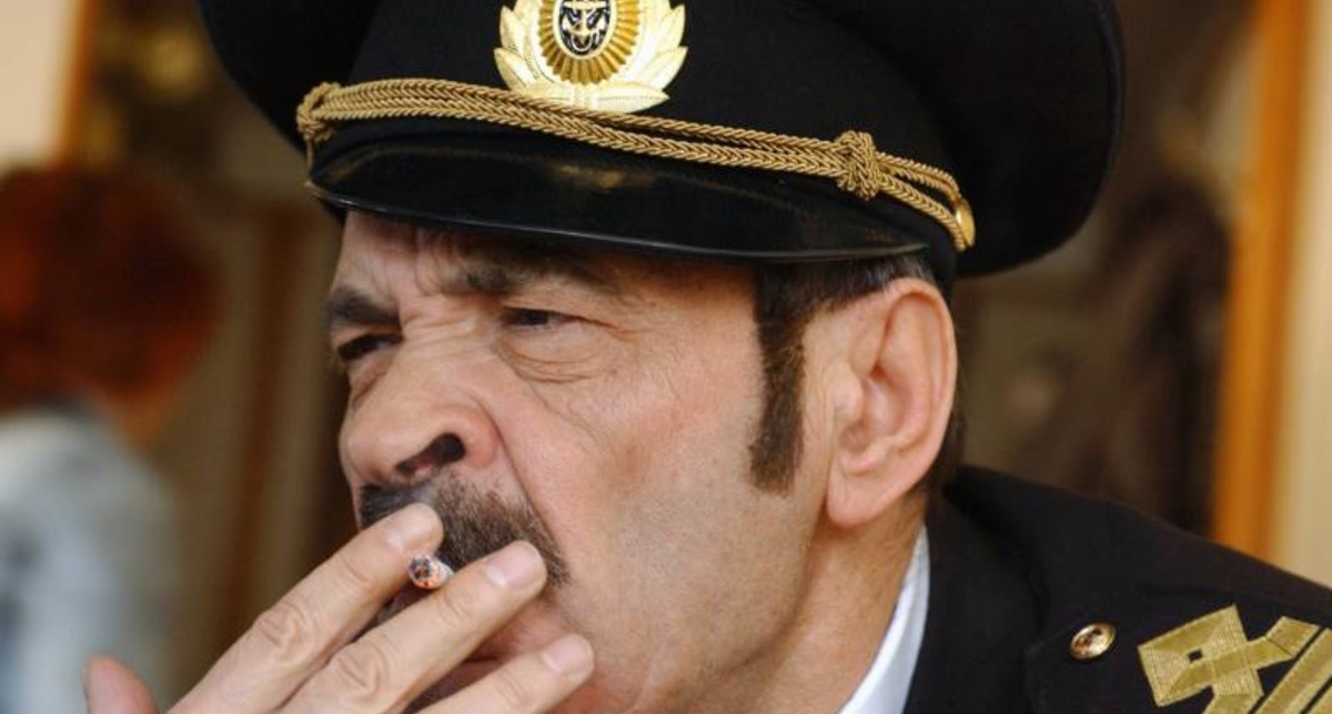 Умер Илья Олейников: лучшие выпуски Городка