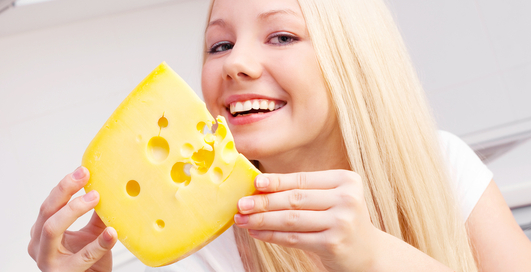 Совет дня от сомелье: подбери сыр к вину