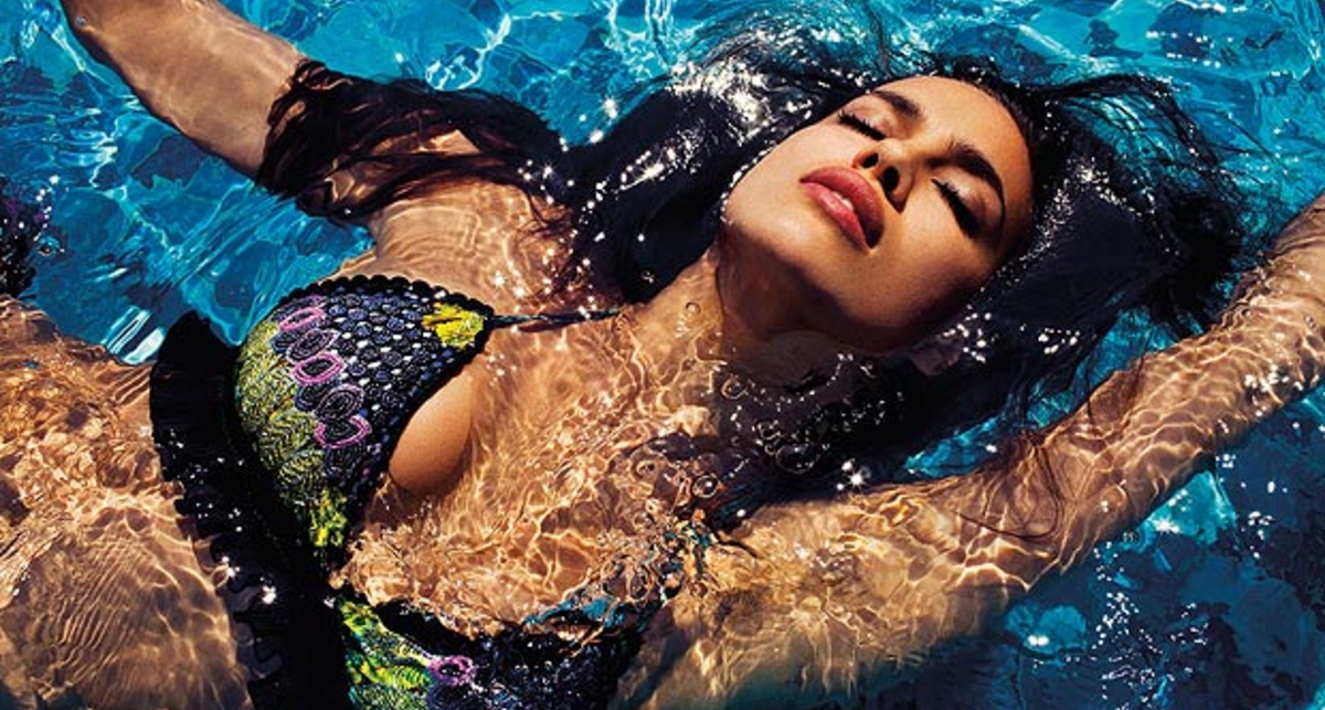 Ирина Шейк: новые бикини в Сен-Тропе