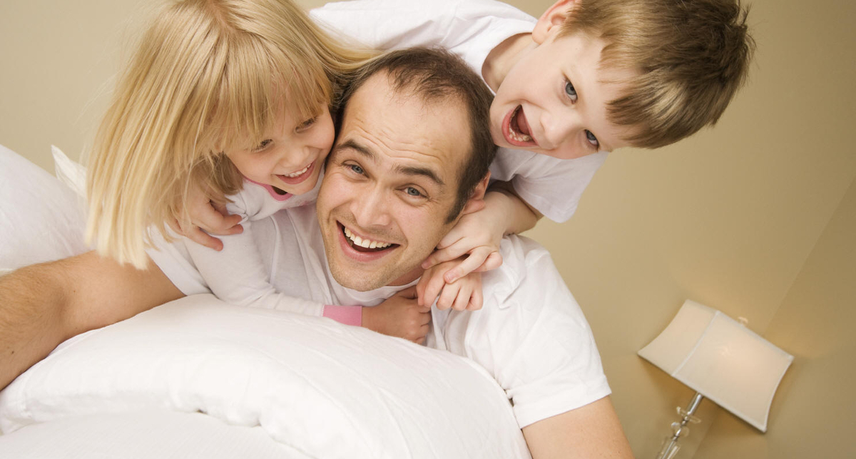 Когда стать отцом: названо лучшее время