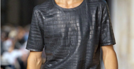 По-мужски: надень футболку из крокодила