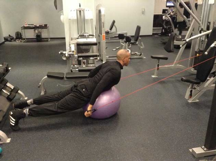 ТОП-6 упражнений для серфингиста