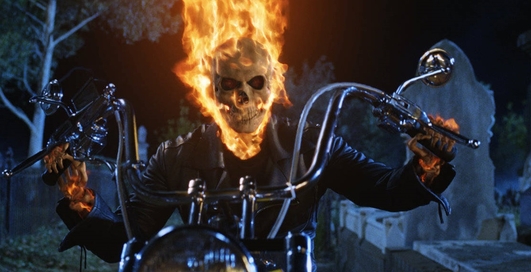 День мотоциклиста: ТОП-10 крутых гонщиков из кино