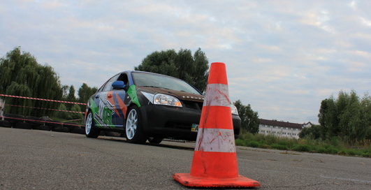 Урок вождения 2: учимся крутить руль