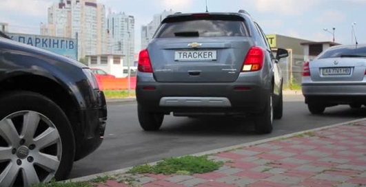 Парковка передним ходом на бордюре