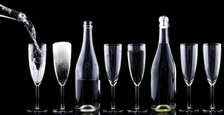 Игристое-золотистое: как выбрать шампанское к новогоднему столу?