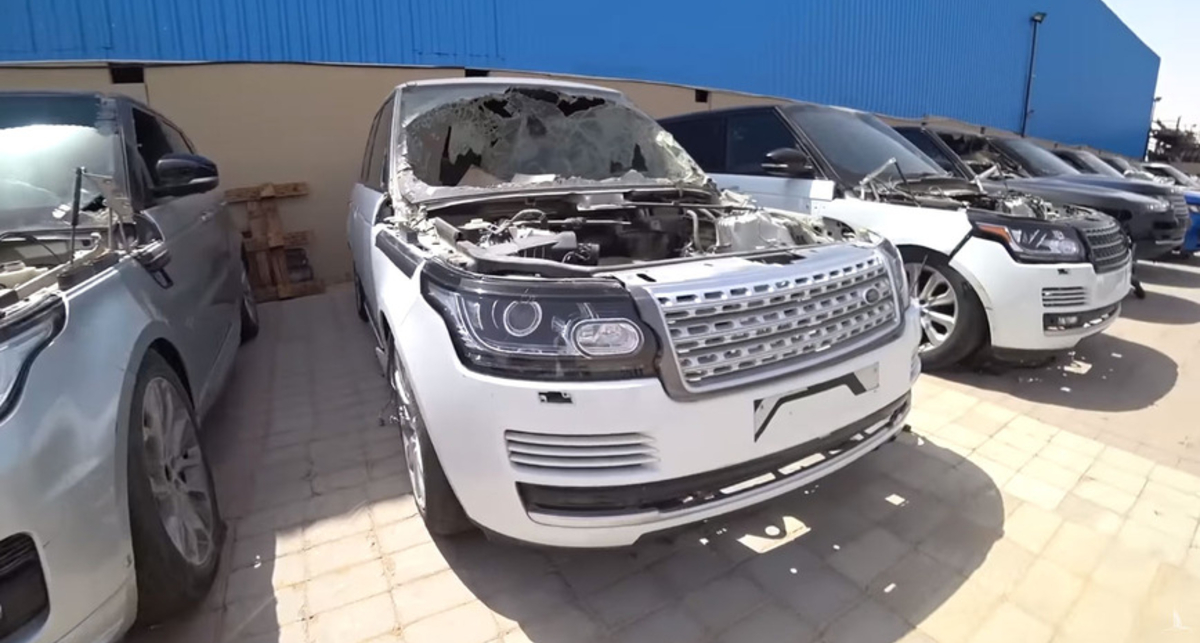 Свалка мечты: Куда выкидывают элитные Mercedes G-Class и Range Rover в Дубае