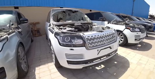Свалка мечты: Куда выкидывают элитные Mercedes G-Class и Range Rover в Дубае