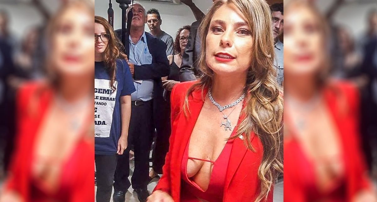 Слуга народа: Бразильская сенаторша в сексуальном наряде взорвала сеть