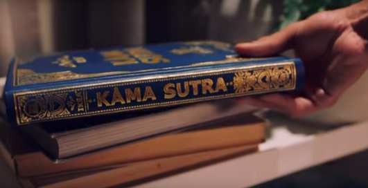 "Камасутра" по версии IKEA: инструкция по удовлетворению в спальне