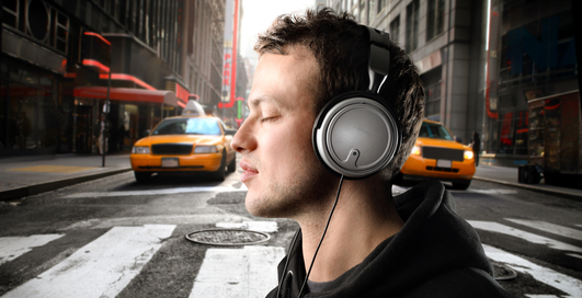 Как музыка влияет на продуктивность человека?