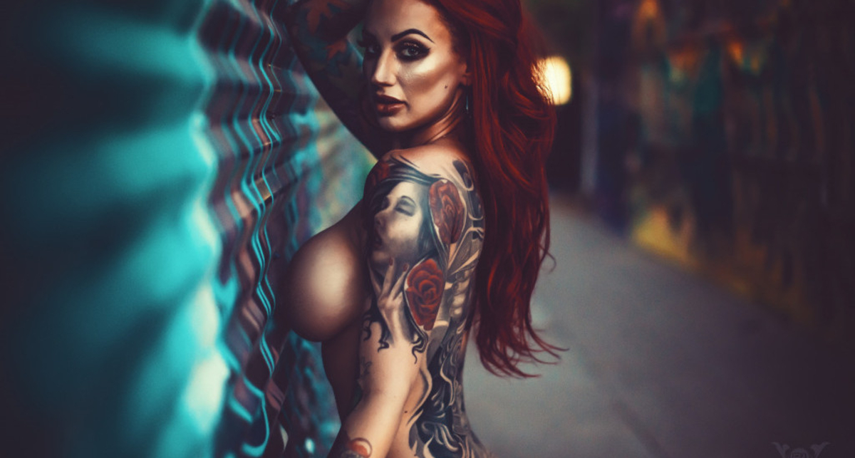 Красотка дня: татуированная модель Эми Пиклз