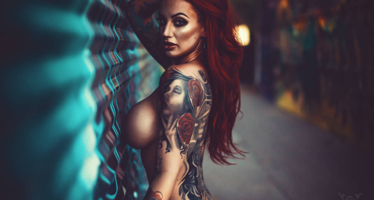 Красотка дня: татуированная модель Эми Пиклз