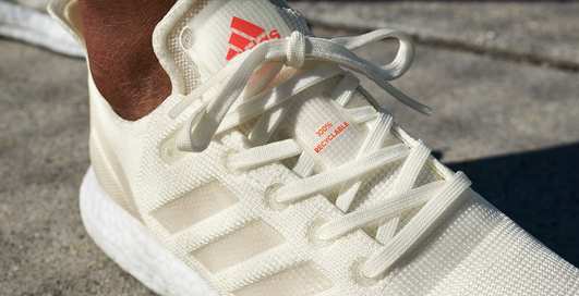 Для настоящей заботы о природе: Adidas выпустил полностью перерабатываемые кроссовки