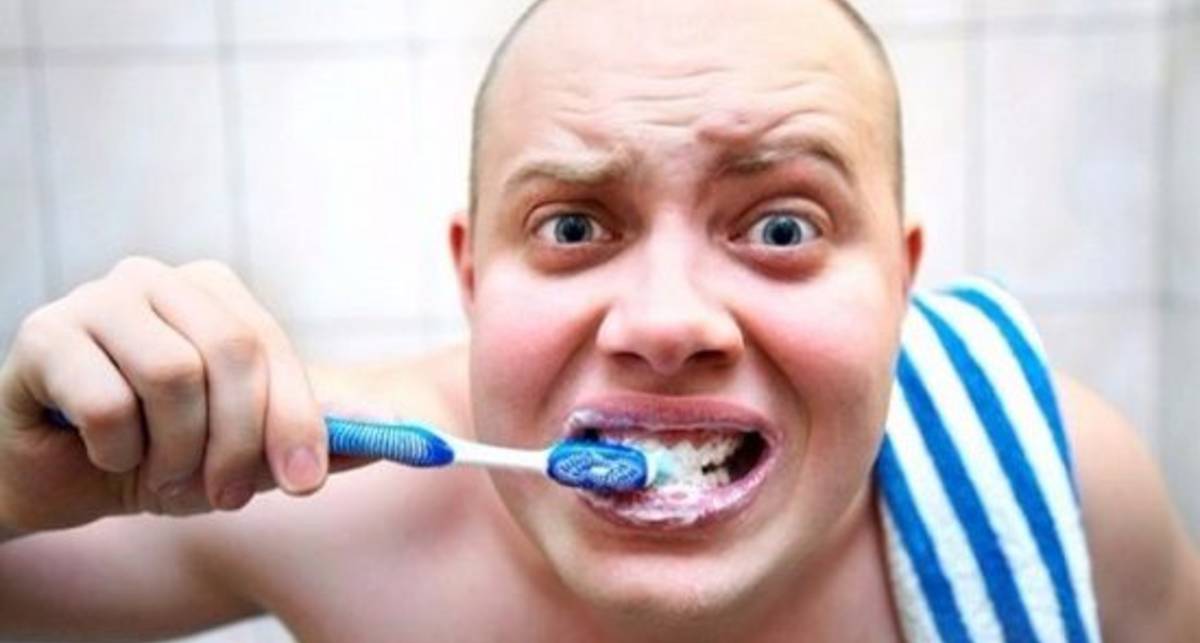 Невидимая связь: учёные выяснили зависимость между чисткой зубов и профилактикой импотенции