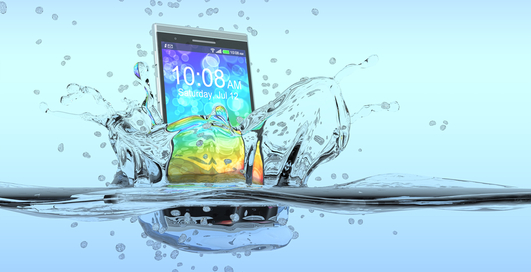 Как сделать мобильный водонепроницаемым