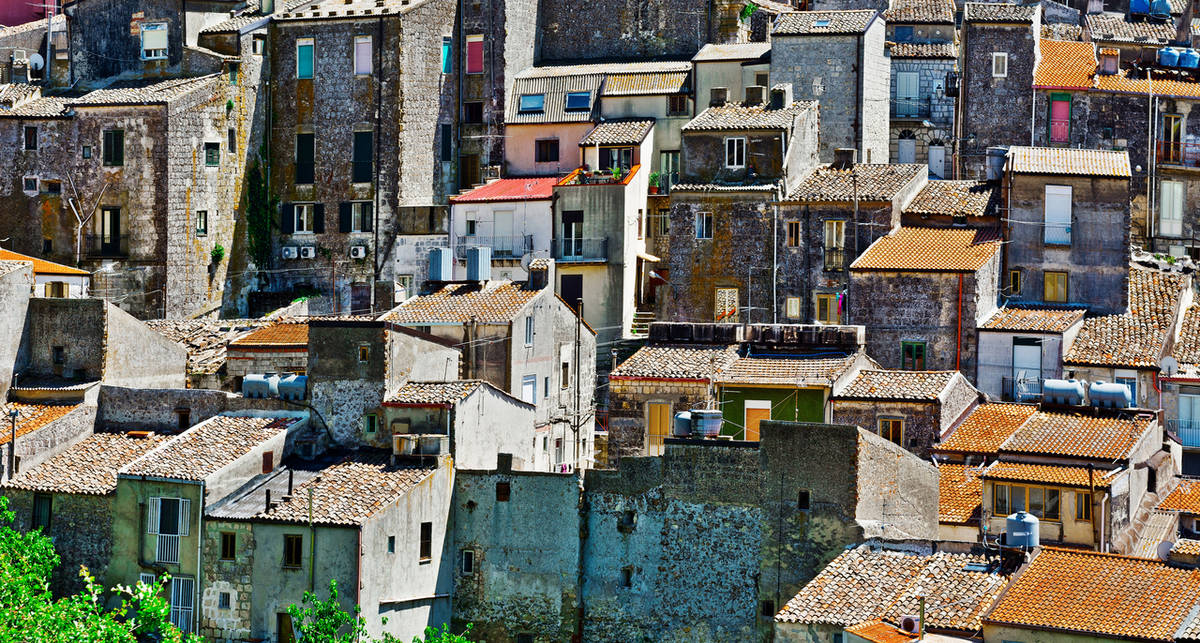 На итальянской Сицилии раздают недвижимость по 1 евро