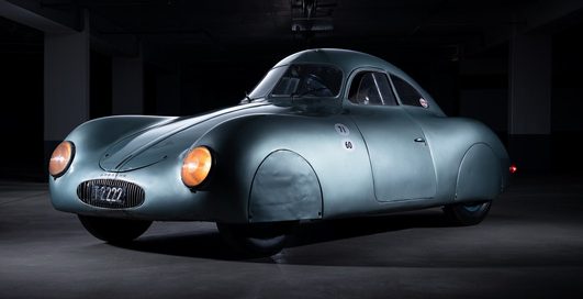 Cамый первый Porsche в истории: Фото легендарного автомобиля