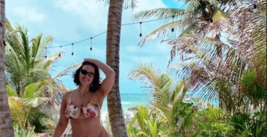 Аппетитная Эшли Грэм показалась в микробикини на пляже в Мексике